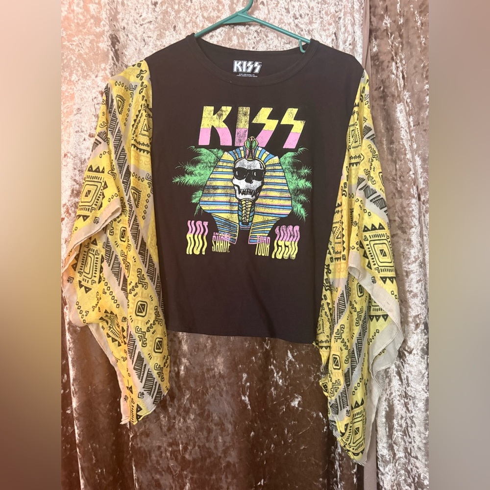 Kiss Black and Yellow Graphic Tee